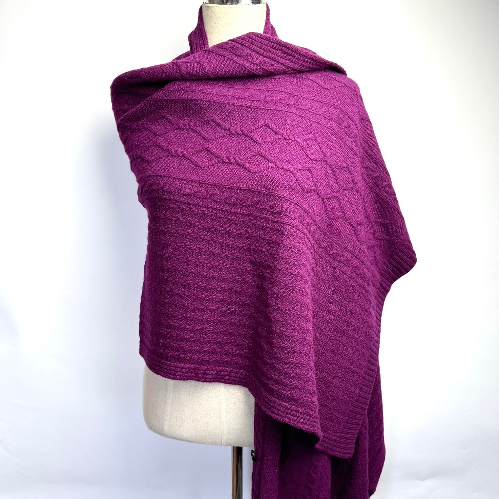 Lafayette 148 100% Cashmere Button Up Shawl Wrap in Magenta One Size - Picture 2 of 10